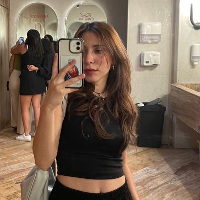 frida pero porfa no frida kahlo insta: sofia111___ Auroralover