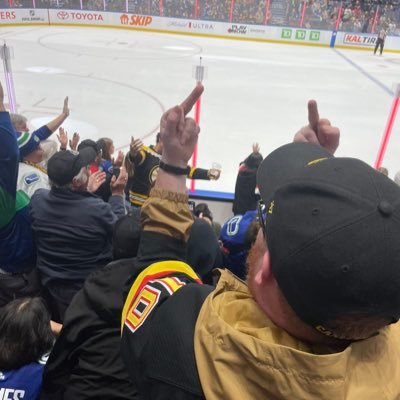 Vancouver Canucks - Denver Broncos - Canadian. I like live sports 🏈 🏒 ⚾️