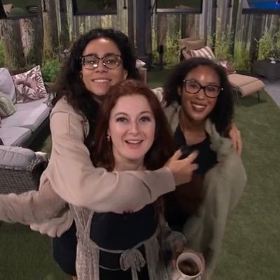 30 / fan account for BB & Survivor. Movie/Show/Music lover. Feminist freak. INFP/4w5 ♈ she/her 🇳🇴 #BB27