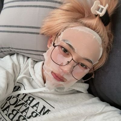 kkkyihmoonnn's profile picture. 𝐇ello, how are you? 
─── ･ ｡ﾟ★: *.✦ .* :★. ───
「LYKN fangirl ! 🤍」
@realxlg , my lov𝕖r !  🤍