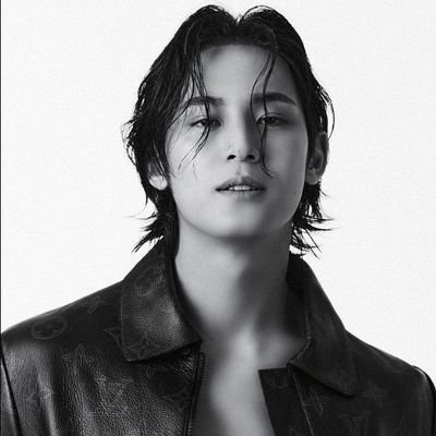 ❍CRP | 𝟏𝟗𝟖𝟗 — 𝕽𝖆𝖛𝖊𝖓 12 ᴡᴀꜱ ᴀ ᴄᴏᴅᴇ. ᴛʜᴇ ᴡᴀʀ ᴇɴᴅᴇᴅ. ᴛʜᴇ ɢʜᴏꜱᴛꜱ ᴅɪᴅɴ’ᴛ. — 𒌐ACE