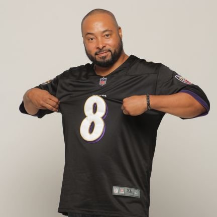 micxworld's profile picture. 