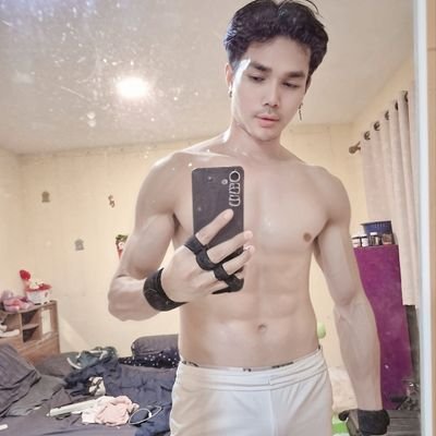 ผมเป็นไบ ได้ทั้งชาย หญิง ทอม ทราน ชายเดี่ยว ช่วยคู่ ได้หมด ใครจะคุยเอาหน้ามาด้วย เบื่อคนไม่มีหน้า แอคล๊อค 199 นะครับ@ttonkla1199