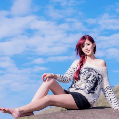 _13yuu_'s profile picture. Beyond the screen: 'Passionate about things that ignite curiosity 🌍 | For curious hearts worldwide'