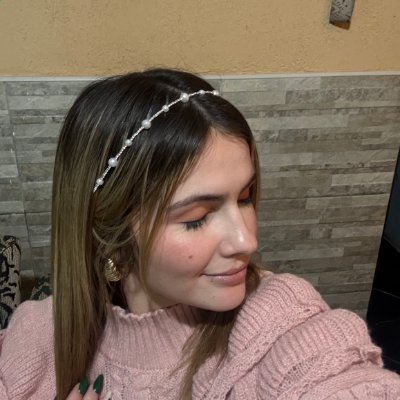 Nattawa40853742's profile picture. romance is my favorite drug🌷 main: @eviecutiepie