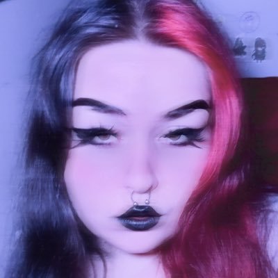 21 || They/It/she || ur local bbw bimbo mallgoth || MDNI || ♡ 𝟗/𝟐𝟒/𝟐𝟓 @SeriousViper ♡