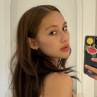 belyjere's profile picture. tsitp hater | soon to be @tyanniekins pls follow back