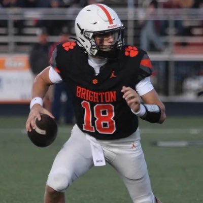 QB 2026| 6’2 180 lbs| 3.7 GPA| Email: taydenplave9@gmail.com| 248-697-6594| NCAA ID# 2404267809| https://t.co/y8qHLCK5sO