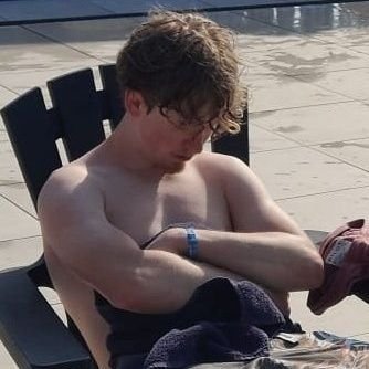 loek_nsfw's profile picture. he/him • 22 • political science student • mostly NSFW but not always • minors DNI 🔞