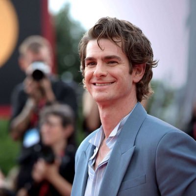 just fangirling ⢠andrew garfield is my husband in another universe ⢠be kind