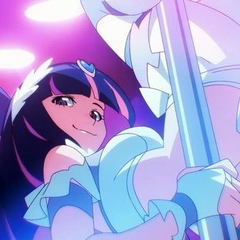 Disneyとアニメとゲームと漫画と歌うことが大好きです。Disney作品と、ブレイジングを1番にディズニーのショーパレを愛してます。音ゲー(弐寺、ギタドラ)が好き。アケマスからハマり、765の美希と315の冬馬担当のジュピター、漣Pです。ナナシス好き(スミレ、モモカ、トモエ、4U、セブンス)