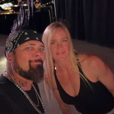 Aries ♈️
Private Social Media Assistant Manager to @HollyHolm