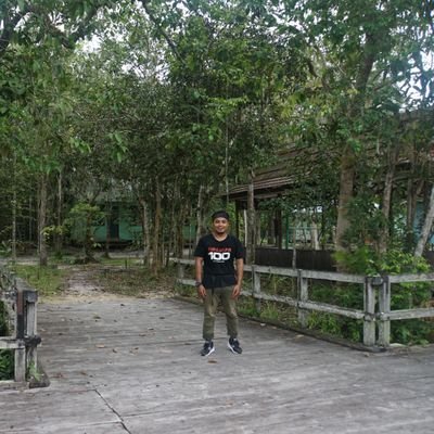 dwipayuda's profile picture. not a smart person. but very quick learner.