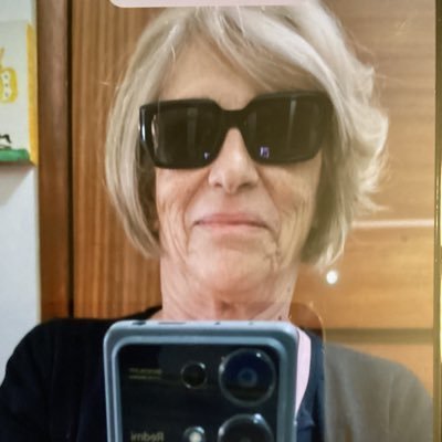 Saber que nada sei - De direita cada vez mais, mas quanto baste para não ser seguidista.Não gosto de esquerdalha.