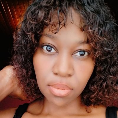 || Ambivert ||Demisexual ||Aries ♈ ||Perfectionist ||Hopeless Romantic
||Public Relations Graduate 📚🧑🎓
Jeremiah 20:11 🥺🙏🤍