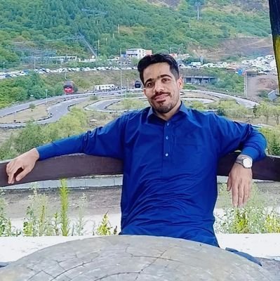 معلم خرید خدماتی سابق در نقطه صفر مرزی با پاکستان /
مسئولیتی در قبال کامنت ها،ریتوییت ها دیگران ندارم.