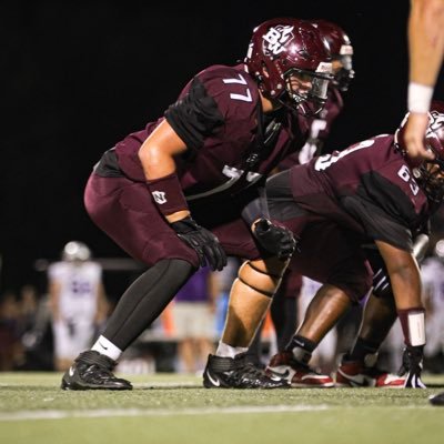 Belleville West | C/O 2026 | OT/DE/LS| #77 | 6’7 | Track | NCAA ID#2411455429 | jabreuer2508@gmail.com | https://t.co/zMUTDUUaiq