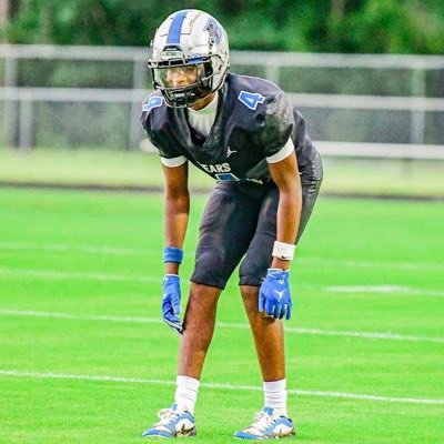 •Class of 2027 •Cornerback @ Bartram Trail High School •6’2-170 Pounds •3.5 GPA Student Athlete •Jonahroberson1@gmail.com •#(813-784-4576) #AGTG✝️