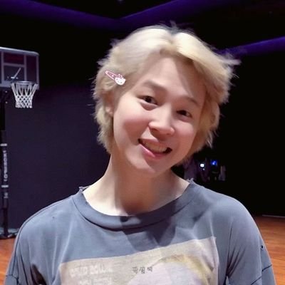 namjoon_girl_RM's profile picture. BTS paved the way 
I am ARMY bitch
Bienvenido a el mundo de BTS