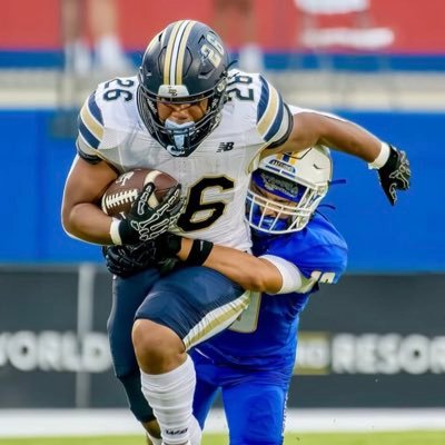 5’7 |194lb |RB @ little elm high school |c/o 2026. | https://t.co/4YBV4CfsQq |gpa 3.0|