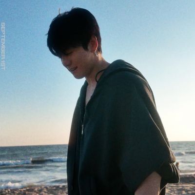 《아포방포》
trying my best
• you are the cause of my euphoria • • the most beutiful moment • ❄️ | fan account