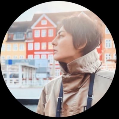 青汁王子と呼ばれた時代を超え、今は三崎未来ホールディングスと三崎未来電子の代表取締役。MISAKIプランドを世界に明ばたかせるために日々尽力しています。青汁を卒業して、バイクメーカーと不動産屋になりました。適格機関投資家です。間 い合わせはこちらのアドレスへ→con@misaki.co.jp
