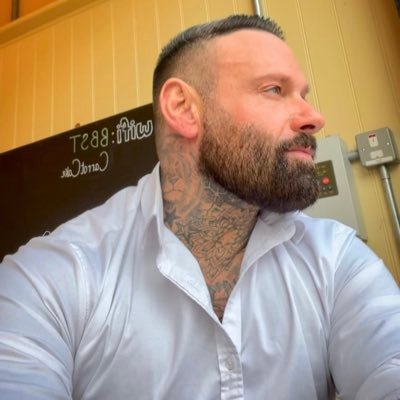 Gym Freak Horror/Sci fi.Expelled by my Dothraki tribe for being a homo. Single guy.INFJ All views are my own.Trans Ally BLACK LIVES MATTER Community Engagement