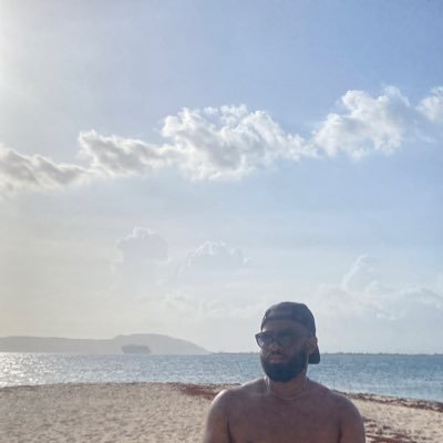 1trisdon's profile picture. Bienes Raíces .