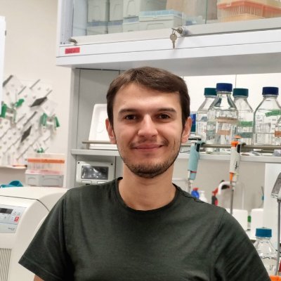 SMT302's profile picture. Koc University 🧬🧪 
PhD Candidate in Molecular Biology and Genetics 👨🏻‍🔬