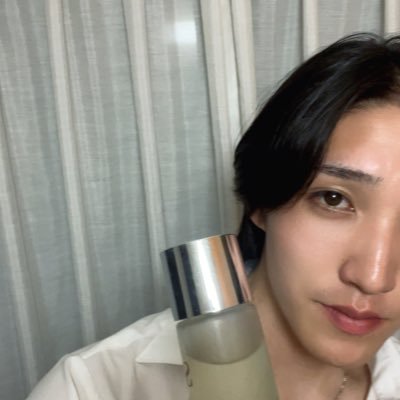 azu_motehada's profile picture. 【ニキビでモテずに迷えるメンズを救う】 ニキビだらけで全くモテずに挫折▶︎肌質改善に興味をもちスキンケアを研究▶︎女性にモテまくりお誘いが止まらない状態に変貌を遂げる | 21歳 | 大学生 | サウナ・ゲーム・アパレル |