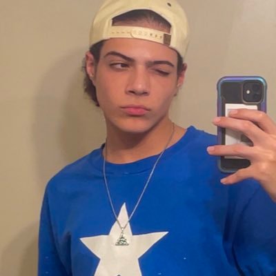 s4credpl4ces's profile picture. always right + better than u, but have the day u deserve