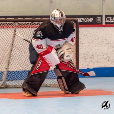 30 years old Loyal Notts County Nottingham Panthers and Ottawa Senators supporter. #40 for the Nottingham Titans Pain is temporary pride is forever