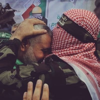 hanaa13mh's profile picture. • إذا قامت السّاعةُ وفي يد أحدكم فسيلة فليغرسها. 🌱
