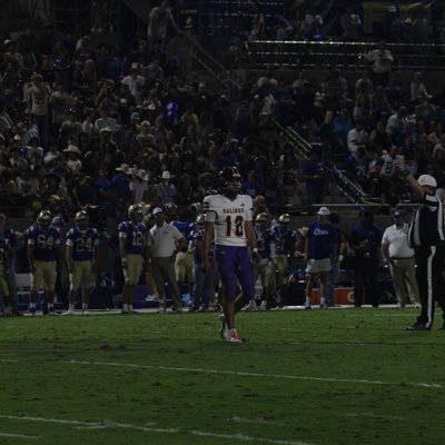 SHS 28’| QB | 5’10|155lbs| GPA 3.8| NCAA ID# 2504560751 ✉️michaelandrade16@icloud.com 📲 (831)-596-2681