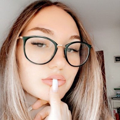 Kaylaa76165298's profile picture. 