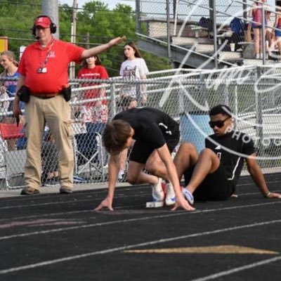 Class of 2026 🎓, Nitro Highschool❤️🖤, 5’7, 132 Pounds, 100m:11.43 & 200m:23.06, 40 Yard Dash: 4.51, 1x All American, 3x State Qualifier