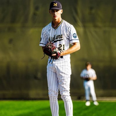 2026 6’1, 165, 513-580-3021, mif/3b/RHP, email: cadehutz21@gmail.com