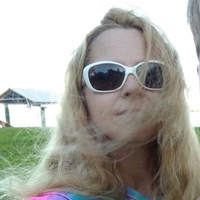 AngelaClare23's profile picture. 