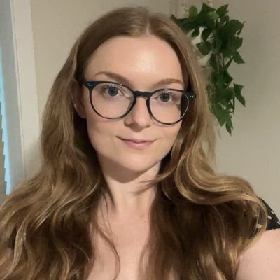 Evelynmooreart's profile picture. Oil painter from USA 🇺🇸 
Worldwide shipping 🌎
Commissions are open!
Availablepaintings 👇 📩DMs are open
Email: evelynmoore.arts@gmail.com