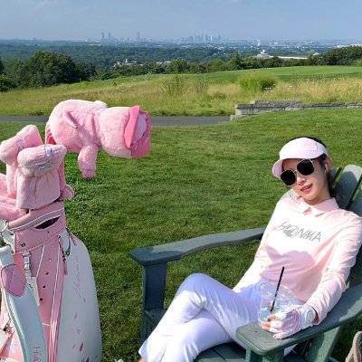Los Angeles life, my trusty 7-iron 🏌🏼♀️, and a birdie every now and then ⛳️.
🚫 Do not troll/bot DM.