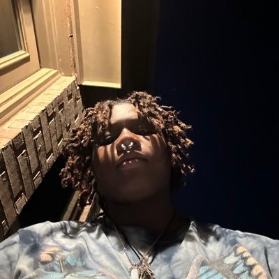 18 (06) 🍀 i just be on here ⭐️ theeiconiclee ! if you hate black woman get off my page