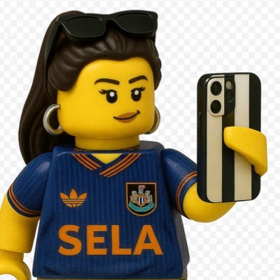 Geordie. NUFC. Biologist by day, rugby girl by night. MSc. Rugby referee.