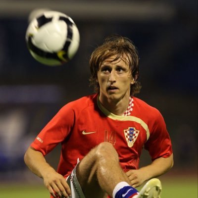 just me trying to make everything about luka modric while listening Michael Jackson | fastidiosa (gallina y merengue) | del búcaros como manda la patria !!