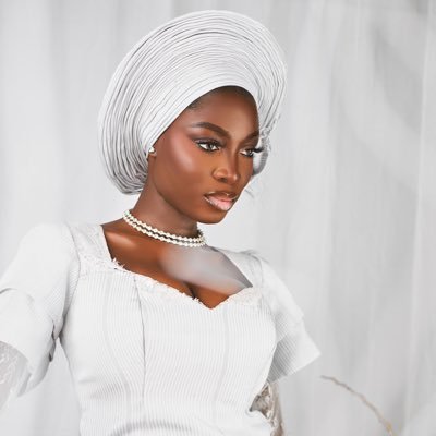 •Fashion/ commercial Model •5’10 goddess 👯♀️ •Dm for jobs and collabs •Humanity is my religion ✨