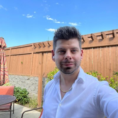 NamaraLeo428's profile picture. 