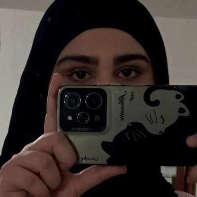 (فالو= فالو)
ظفر از عشق علی سینه سپر باید کرد
تا علی هست به دل ... قلب تپیدن دارد