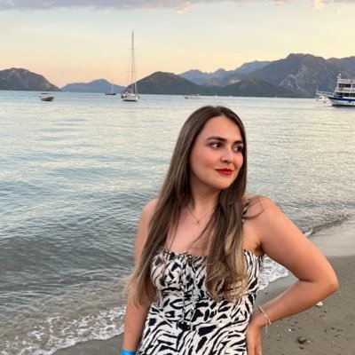 Yok olup giden bütün umutlara, kurduğumuz tüm hayallere rağmen hiç değişmeyen dünyaya🍻