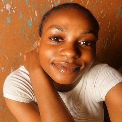 ||GOD||🌼
Pretty and Petite🌚||
B.A 🧑🎓||
SMM IN MAKING📚||
One step at a time🙋||
