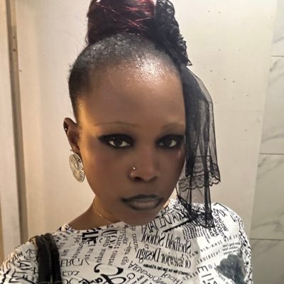 legally not allowed to exit life |Stylist| Apparel Artist| Creative Directing| Feminist| 🌈🍉