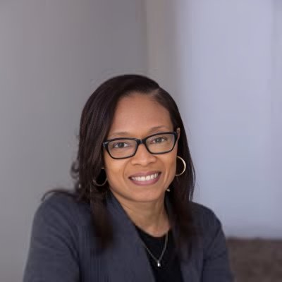 Author of The Care and Feeding of Ravenously Hungry Girls and Life and Other Love Songs. Writing Coach @thenovelry.
https://t.co/rSEvR4uPvR